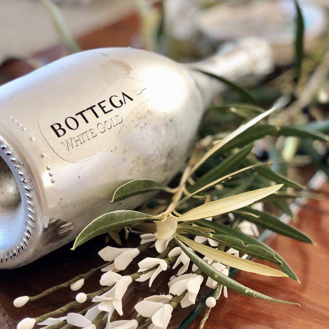 Bottega White Gold Prosecco 75cl - DrinksHero