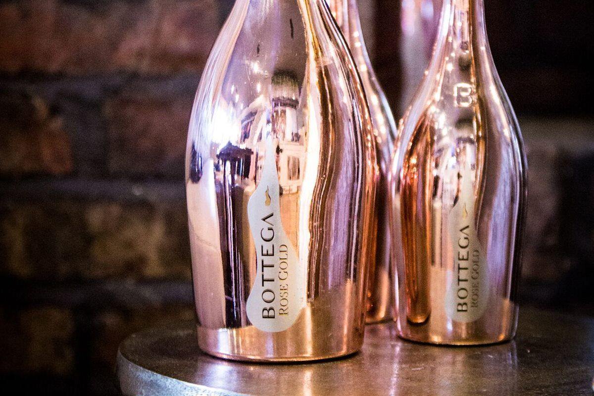 Bottega Rose Gold Prosecco 75cl - DrinksHero